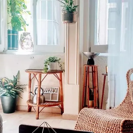 Family&friends 1 - Cosy&central *